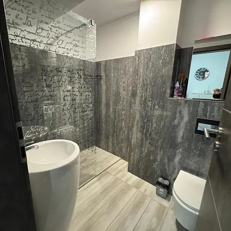 Apartament Craiova קריובה